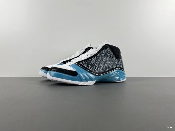 Bmlin Jordan 318376-041 23 UNC 0823
